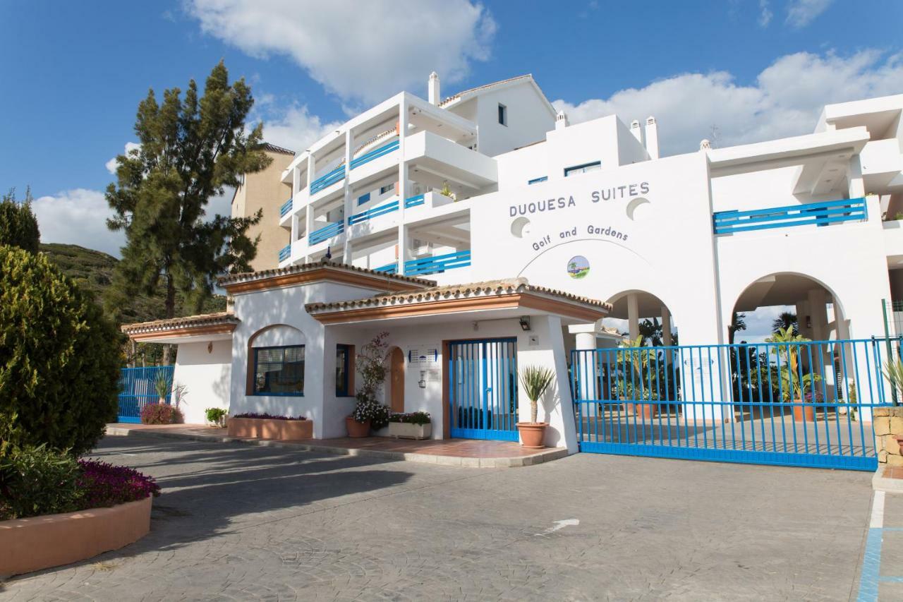 Duquesa Suites Golf And Gardens Манилва Екстериор снимка